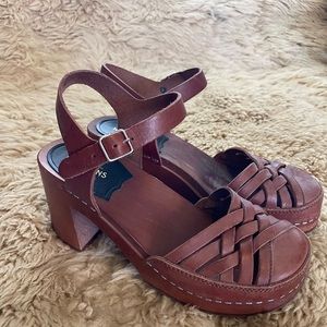 Swedish Hasbeens heeled clogs